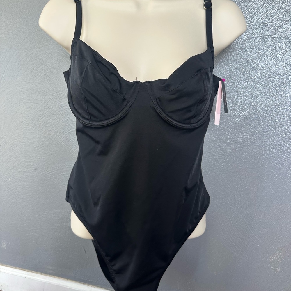Victoria's Secret Black swimsuit NWT